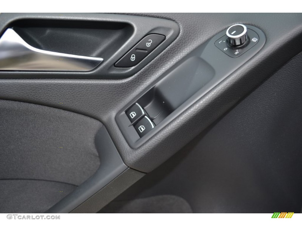 2013 GTI 2 Door - United Gray Metallic / Interlagos Plaid Cloth photo #14