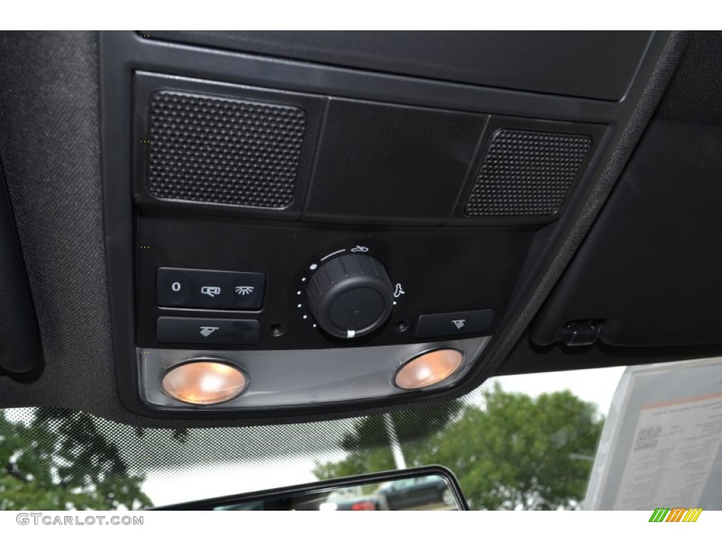 2013 GTI 2 Door - United Gray Metallic / Interlagos Plaid Cloth photo #27