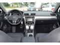 Black - Passat 1.8T SE Photo No. 5