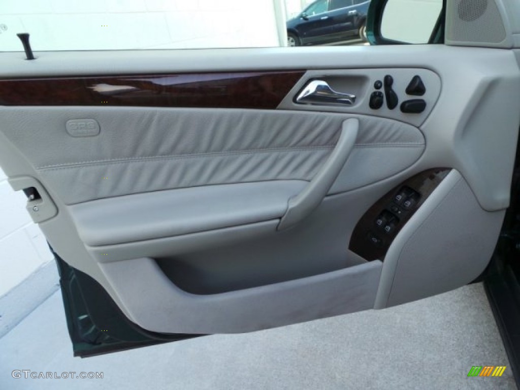 2001 Mercedes-Benz C 320 Sedan Java Door Panel Photo #94049194