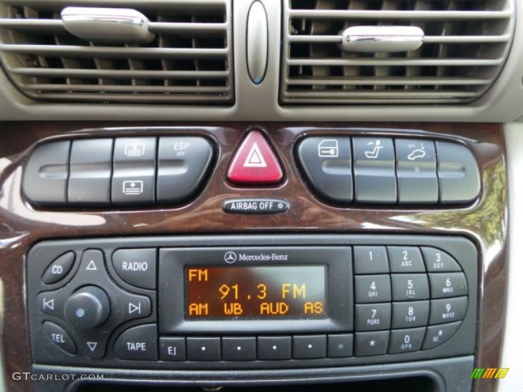 2001 Mercedes-Benz C 320 Sedan Controls Photo #94049380