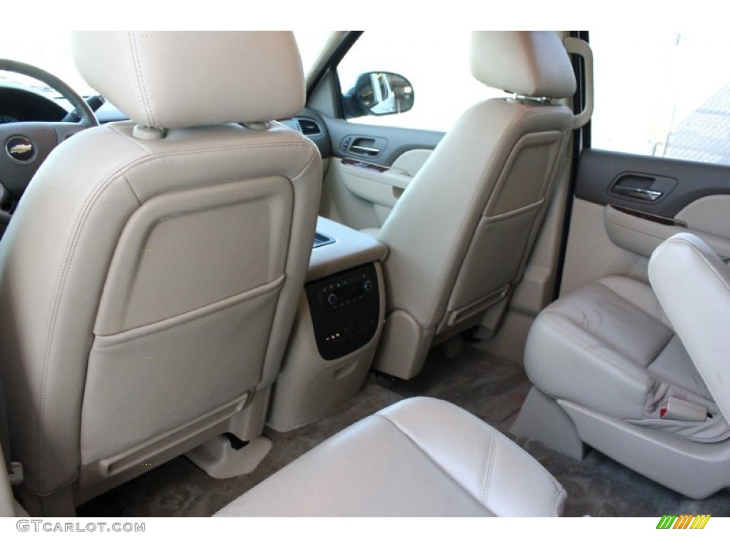 2012 Tahoe LTZ - Summit White / Light Cashmere/Dark Cashmere photo #34