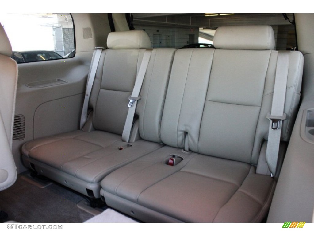2012 Tahoe LTZ - Summit White / Light Cashmere/Dark Cashmere photo #36