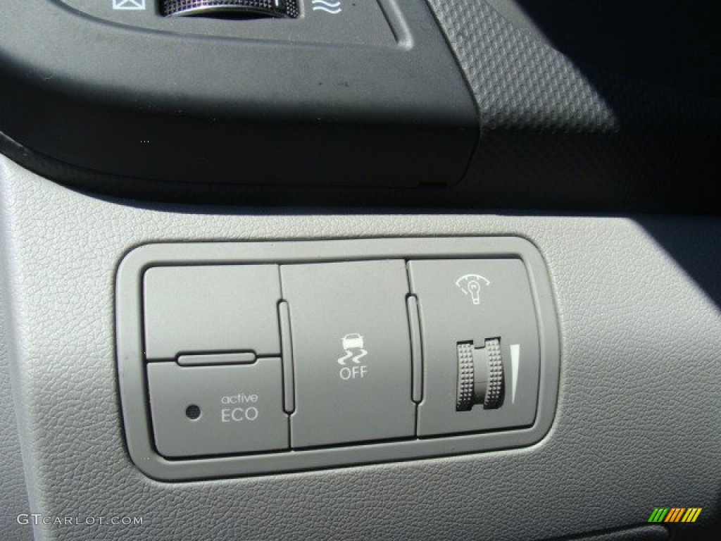 2012 Accent GLS 4 Door - Ironman Silver / Gray photo #12