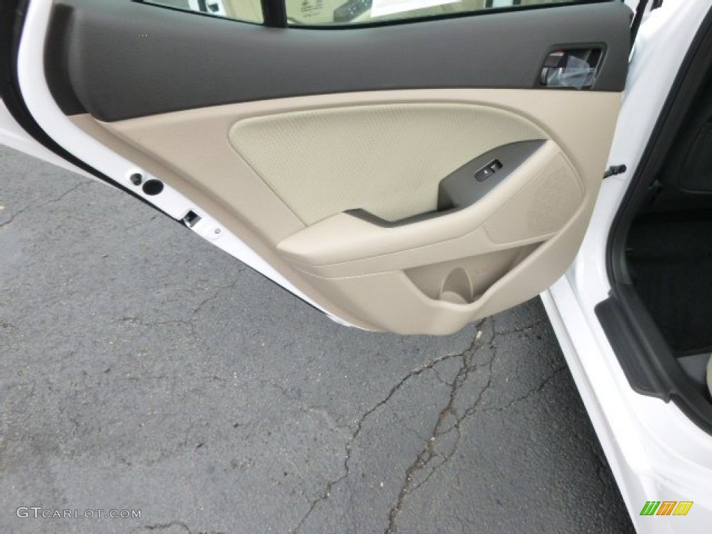 2015 Kia Optima LX Beige Door Panel Photo #94063208