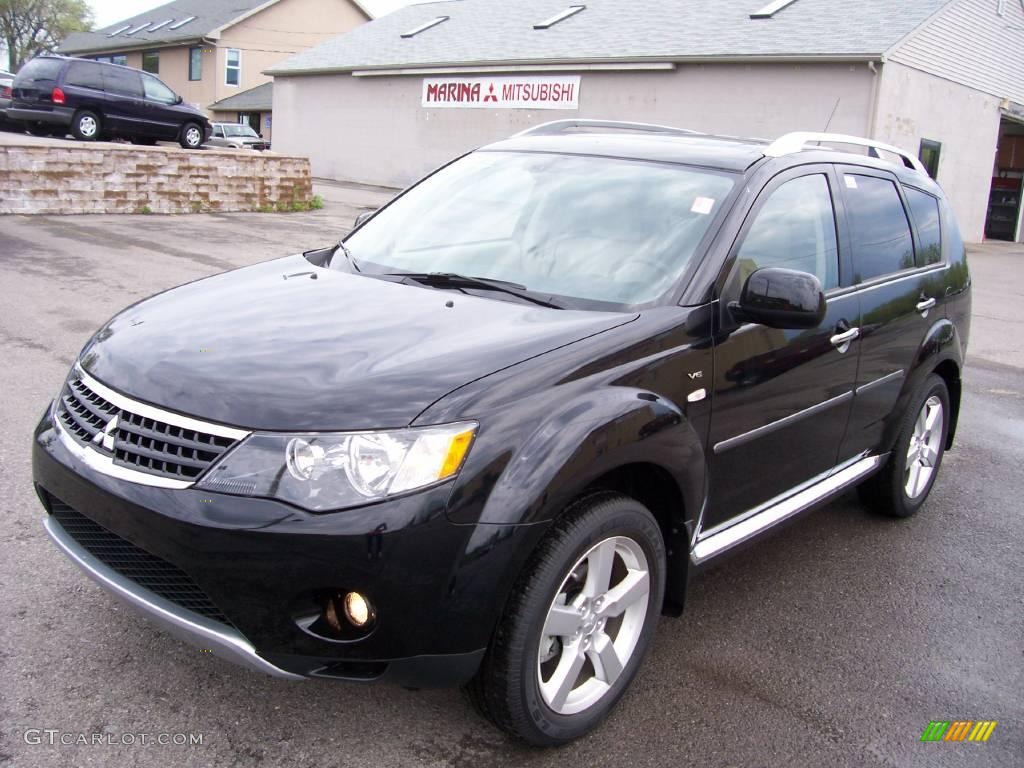 Labrador Black Pearl Mitsubishi Outlander