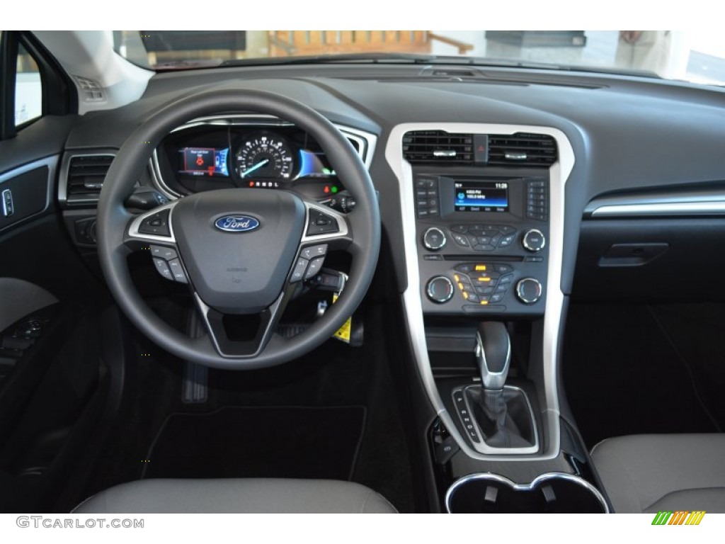 2014 Fusion Hybrid S - Ruby Red / Earth Gray photo #11