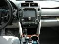 2014 Super White Toyota Camry XLE V6  photo #27