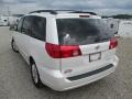 Blizzard White Pearl - Sienna XLE Photo No. 24