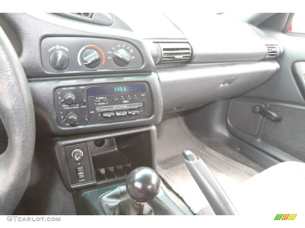 1995 Camaro Convertible - Bright Red / Dark Gray photo #17