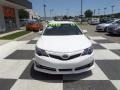 Super White - Camry SE Photo No. 2