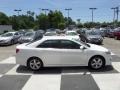 Super White - Camry SE Photo No. 3