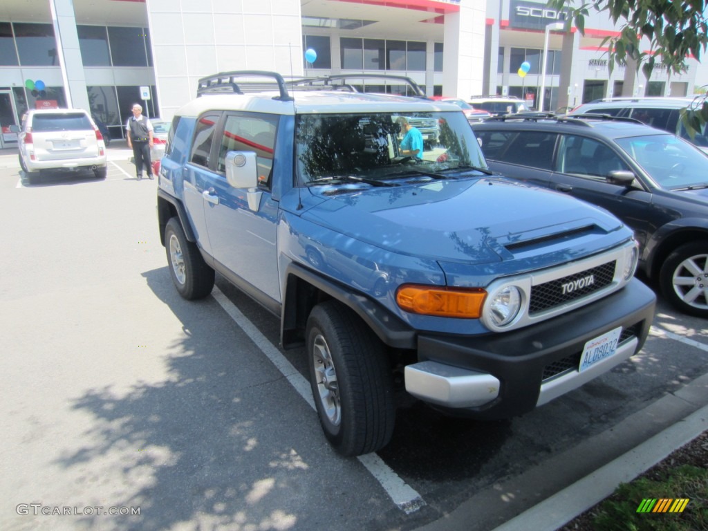 2013 FJ Cruiser 4WD - Cavalry Blue / Dark Charcoal photo #2