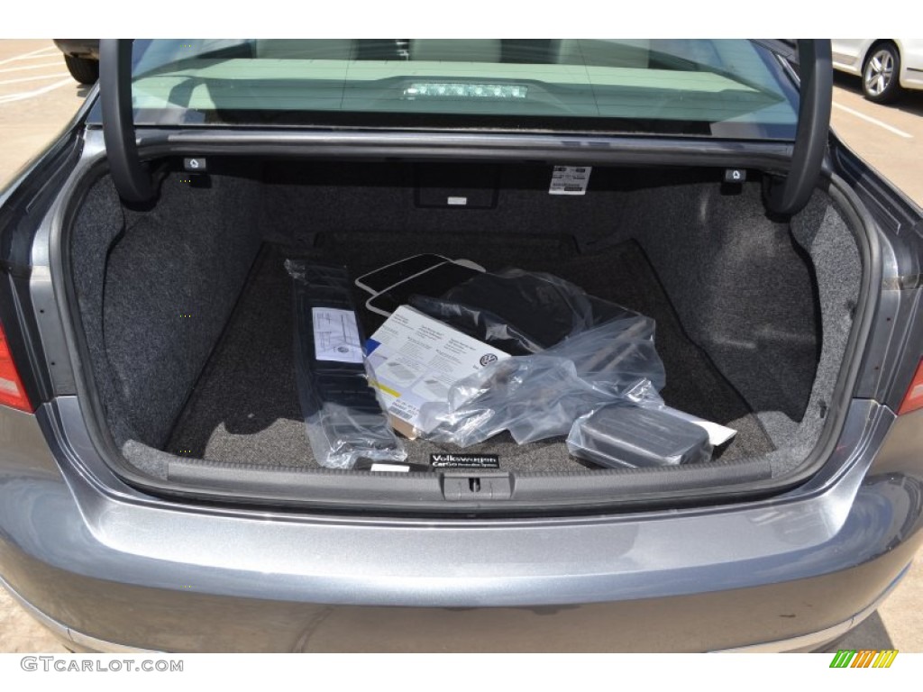 2014 Volkswagen Passat V6 SEL Premium Trunk Photo #94089585
