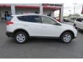 Super White - RAV4 LE Photo No. 8