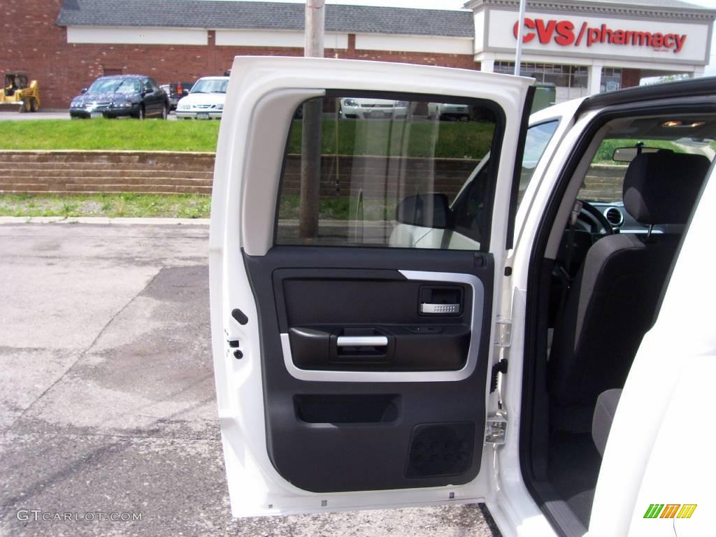 2009 Raider LS Double Cab - Yosemite White / Slate photo #17