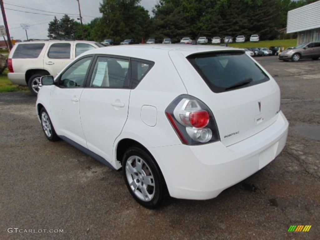 2009 Vibe 2.4 - Ultra White / Ebony photo #4