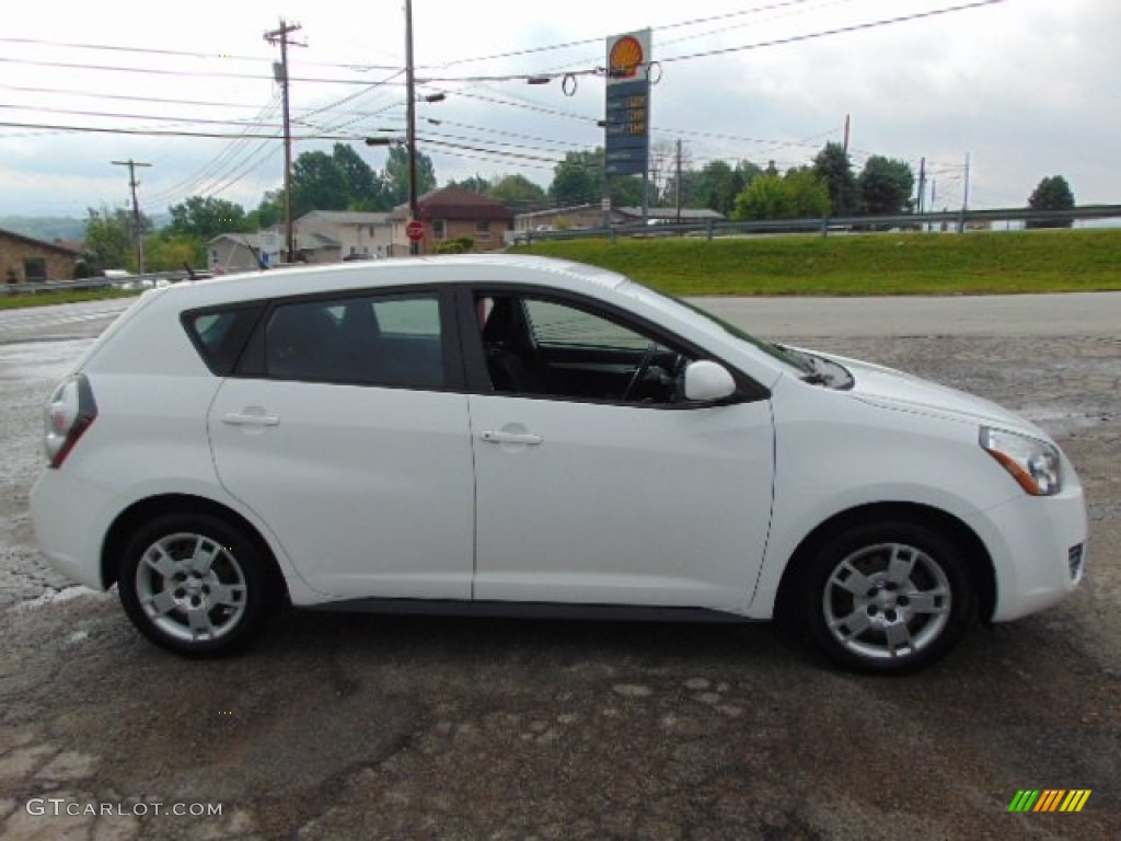 2009 Vibe 2.4 - Ultra White / Ebony photo #8