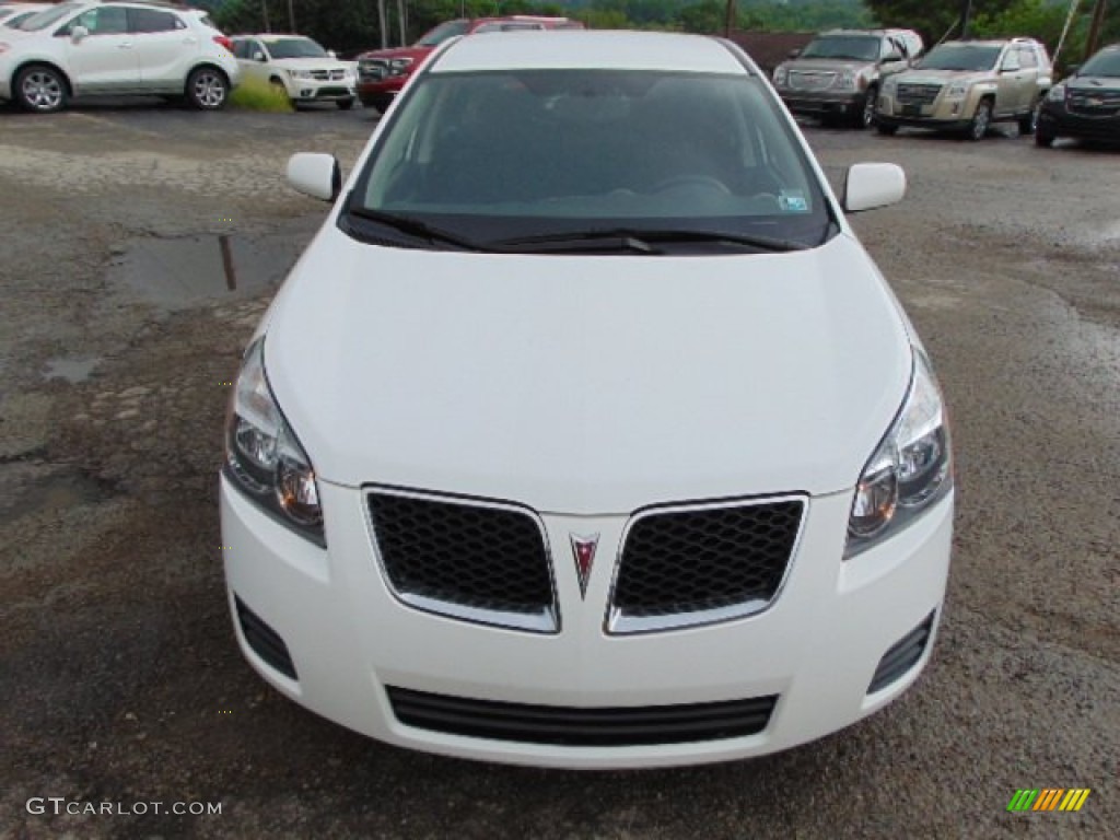 2009 Vibe 2.4 - Ultra White / Ebony photo #11