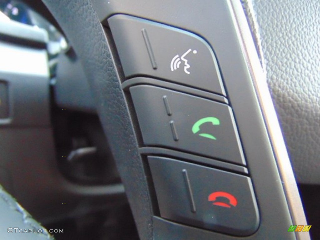 2014 Hyundai Santa Fe Limited AWD Controls Photo #94107297
