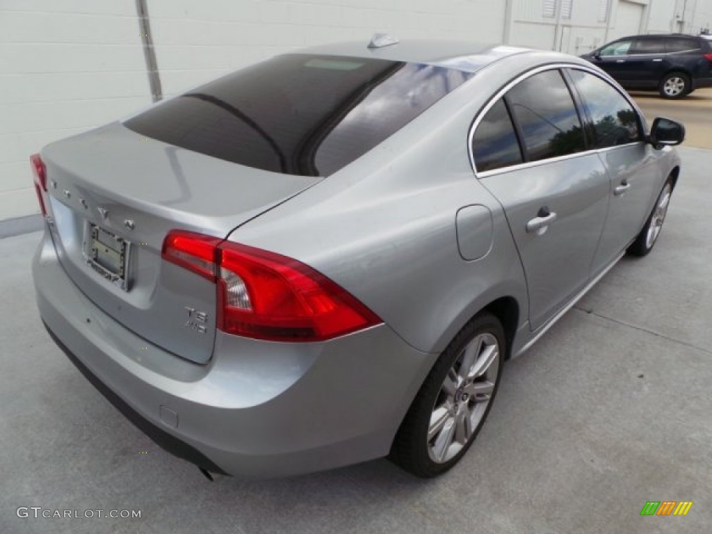 2011 S60 T6 AWD - Electric Silver Metallic / Off Black/Anthracite photo #4