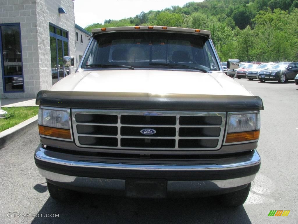 1992 F150 XL Extended Cab 4x4 - Mocha Frost Metallic / Tan photo #3