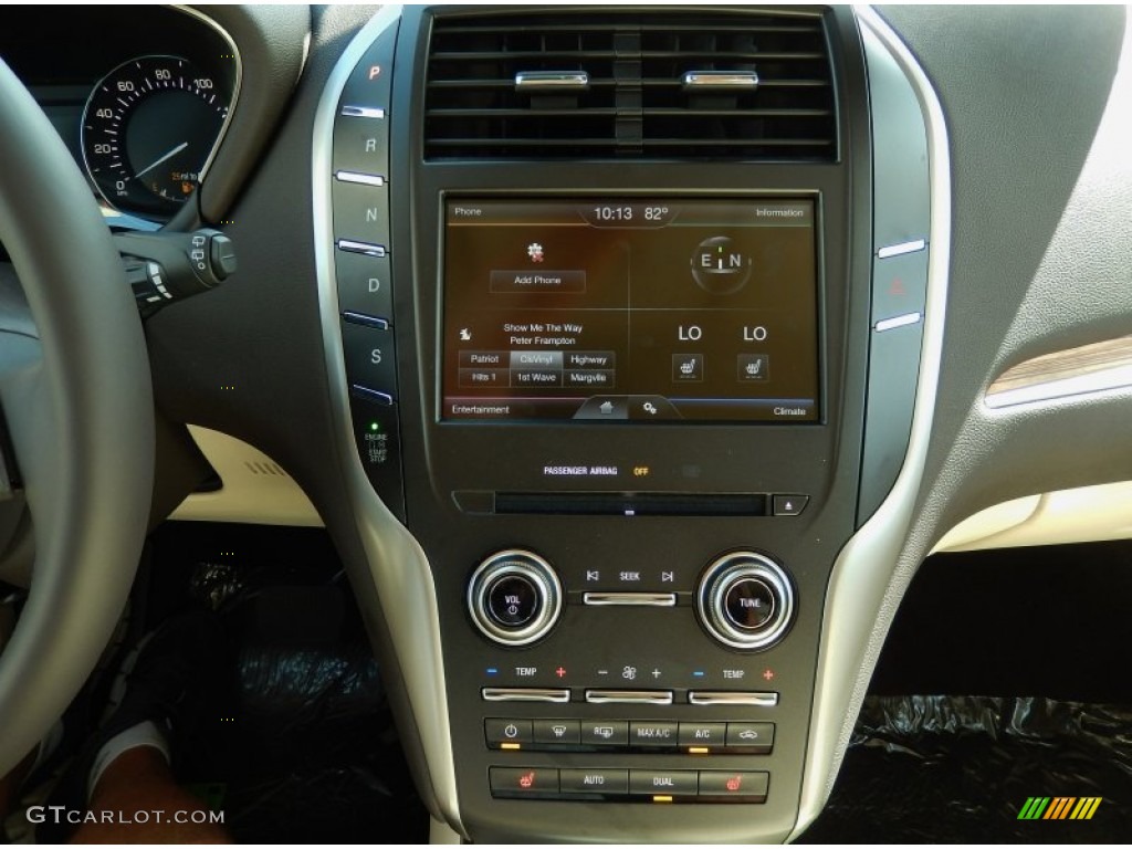 2015 Lincoln MKC FWD Controls Photo #94115222