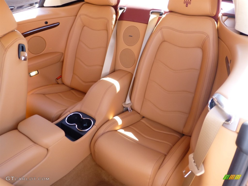 2014 Maserati GranTurismo Convertible GranCabrio Rear Seat Photo #94118653