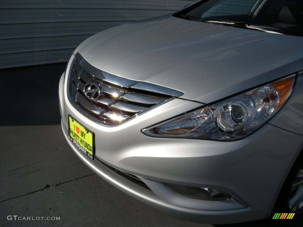 2013 Sonata Limited - Radiant Silver / Black photo #11