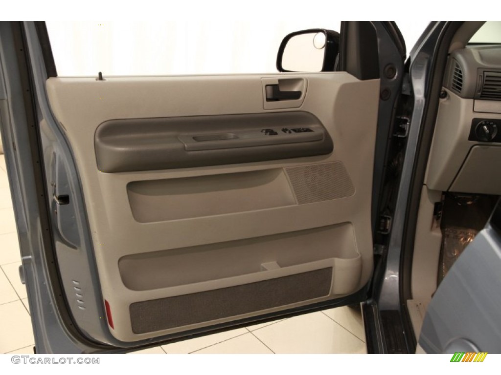 2004 Freestar SES - Medium Steel Blue Metallic / Flint Grey photo #4