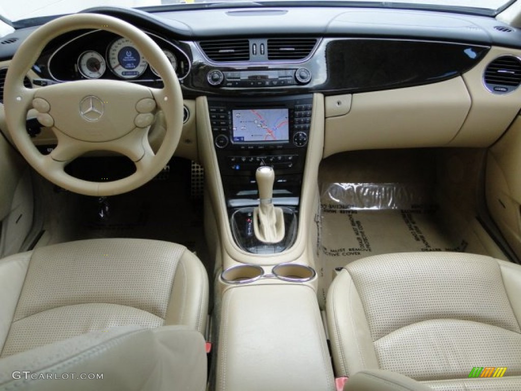 2006 Mercedes-Benz CLS 55 AMG Dashboard Photos