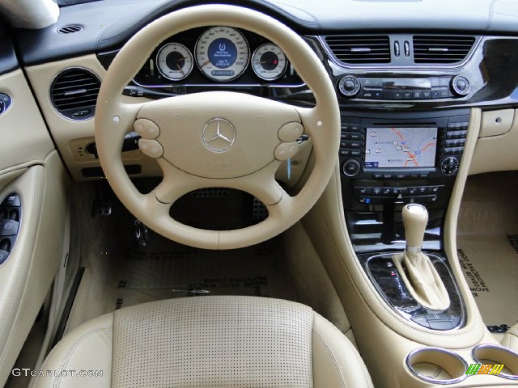 2006 Mercedes-Benz CLS 55 AMG Steering Wheel Photos
