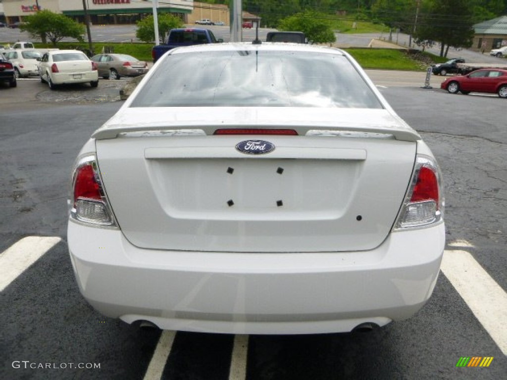 2008 Fusion SE V6 AWD - White Suede / Medium Light Stone photo #4