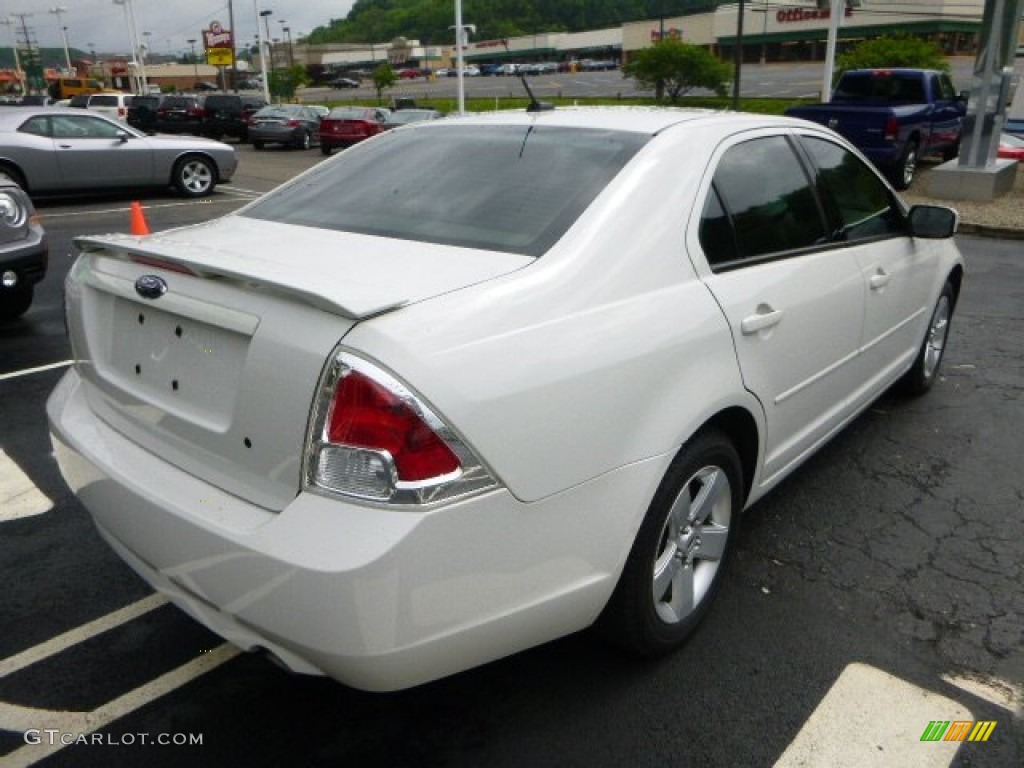 2008 Fusion SE V6 AWD - White Suede / Medium Light Stone photo #5