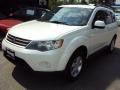 Diamond White Pearl - Outlander ES 4WD Photo No. 5