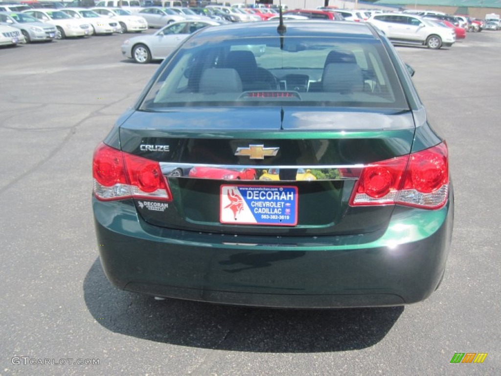 2014 Cruze LS - Rainforest Green Metallic / Jet Black/Medium Titanium photo #4