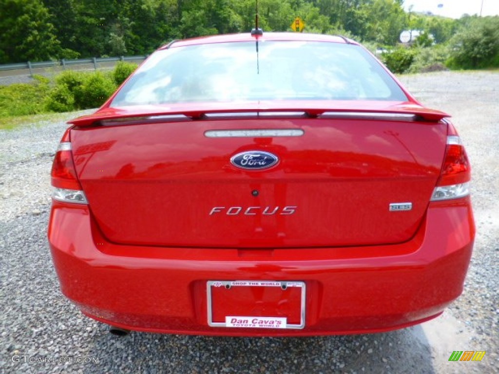 2008 Focus SES Sedan - Vermillion Red / Medium Stone photo #6