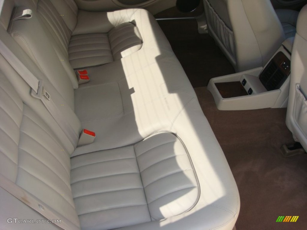 2001 Jaguar XJ XJ8 L Rear Seat Photos
