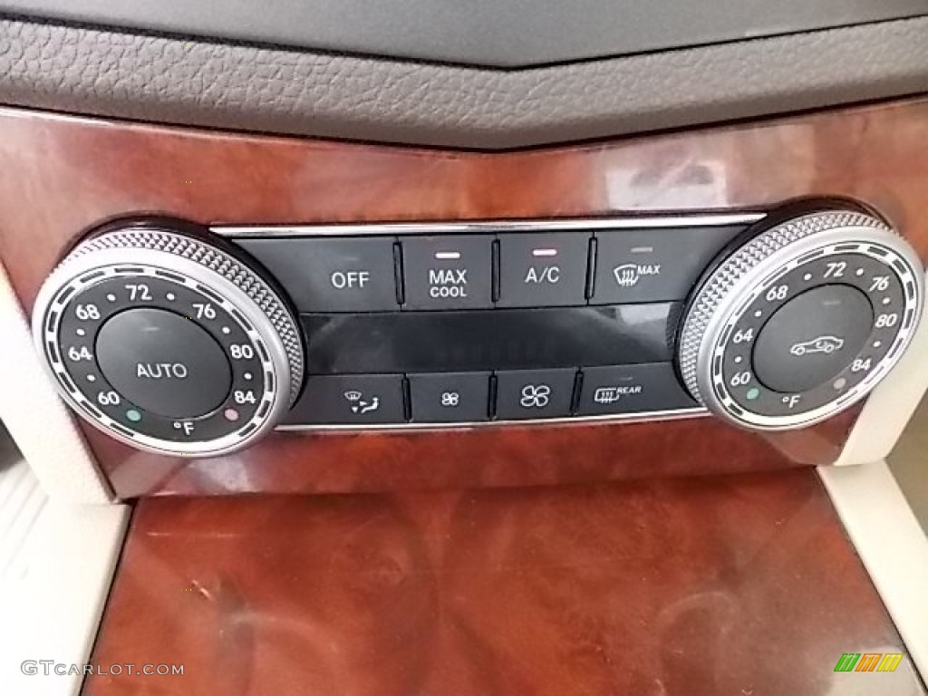 2011 Mercedes-Benz C 300 Sport Controls Photo #94156434