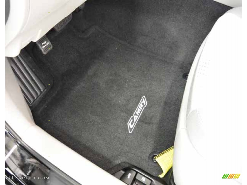 2014 Camry LE - Attitude Black Metallic / Ash photo #13