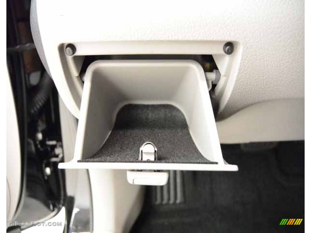 2014 Camry LE - Attitude Black Metallic / Ash photo #28