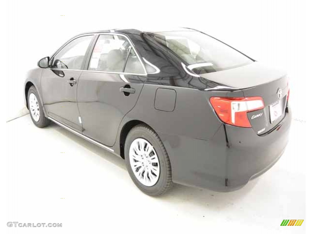 2014 Camry LE - Attitude Black Metallic / Ash photo #38