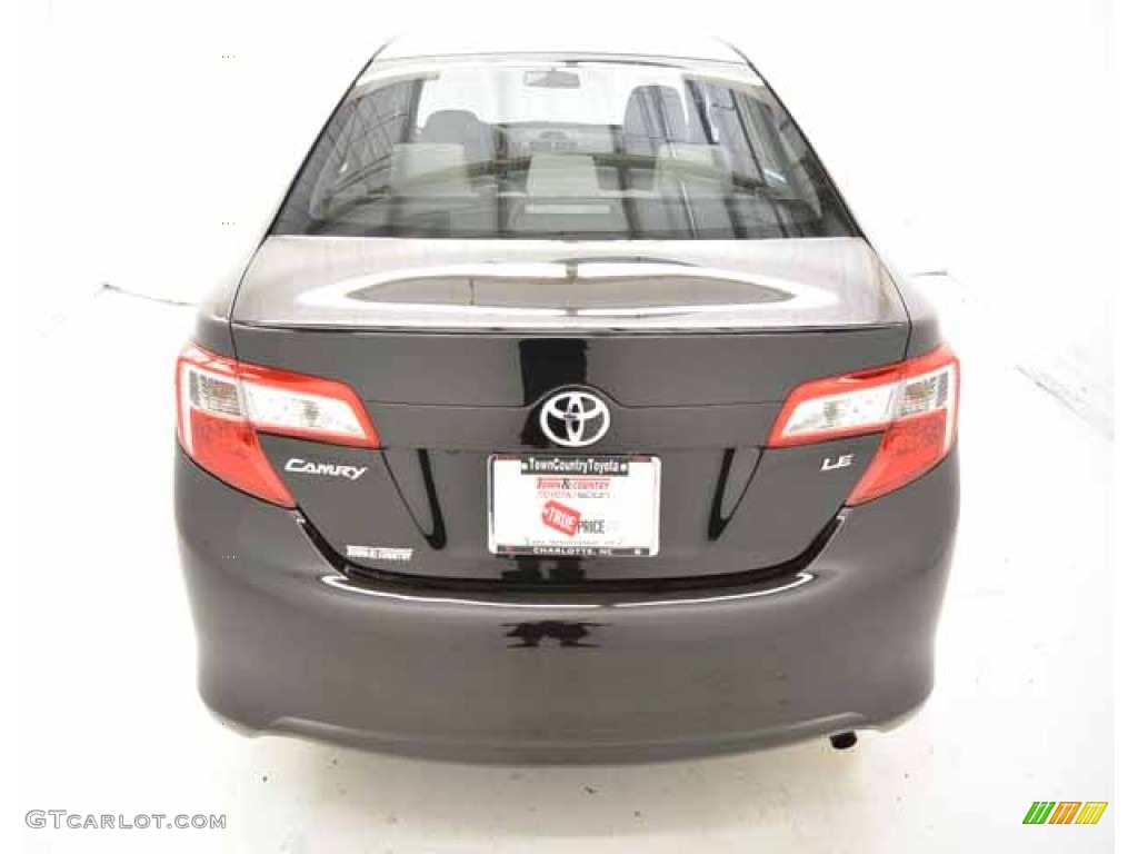 2014 Camry LE - Attitude Black Metallic / Ash photo #39