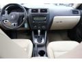 Black - Jetta SE Sedan Photo No. 27