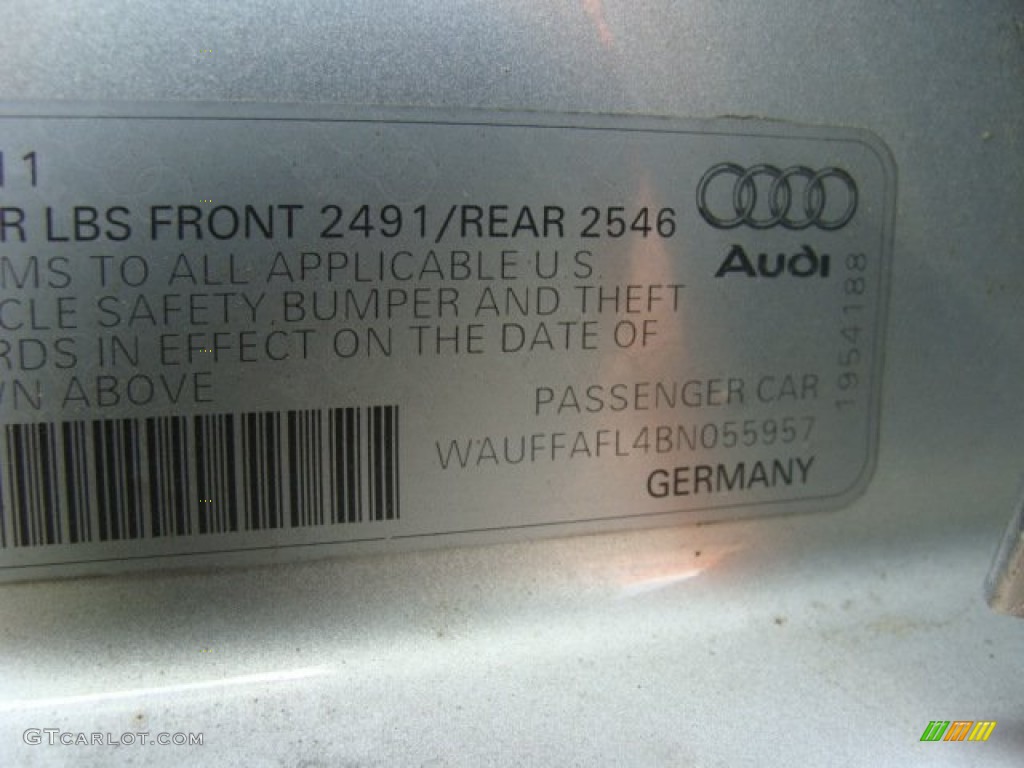2011 A4 2.0T quattro Sedan - Ice Silver Metallic / Black photo #25