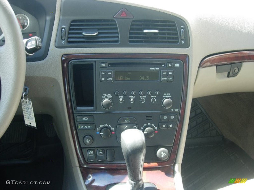 2007 XC70 AWD Cross Country - Black / Taupe photo #4