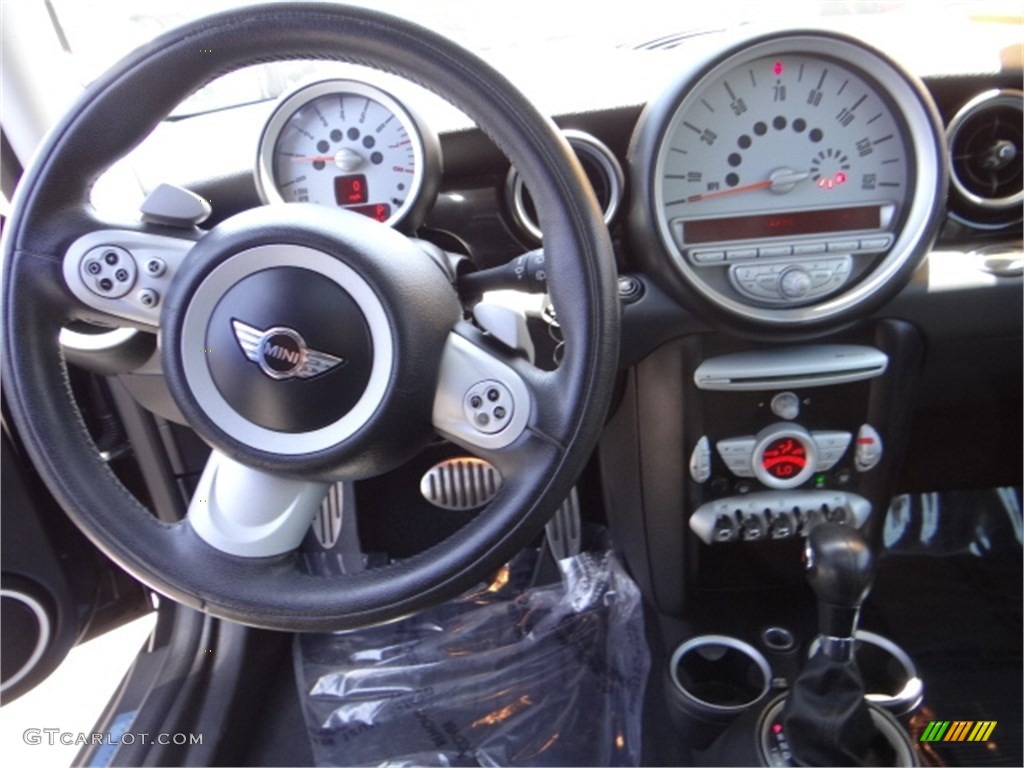 2007 Cooper S Hardtop - Astro Black Metallic / Grey/Carbon Black photo #13