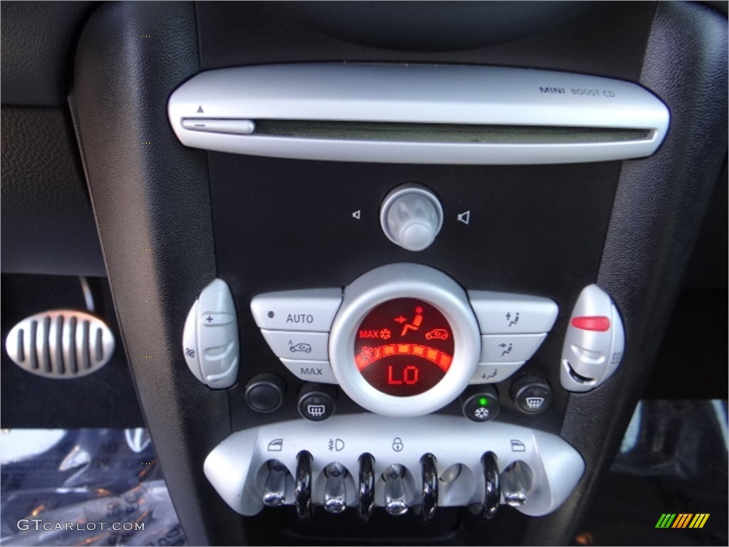 2007 Cooper S Hardtop - Astro Black Metallic / Grey/Carbon Black photo #21