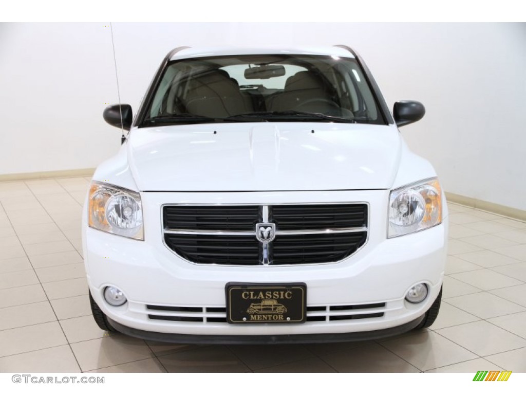 2011 Caliber Mainstreet - Bright White / Dark Slate Gray photo #2
