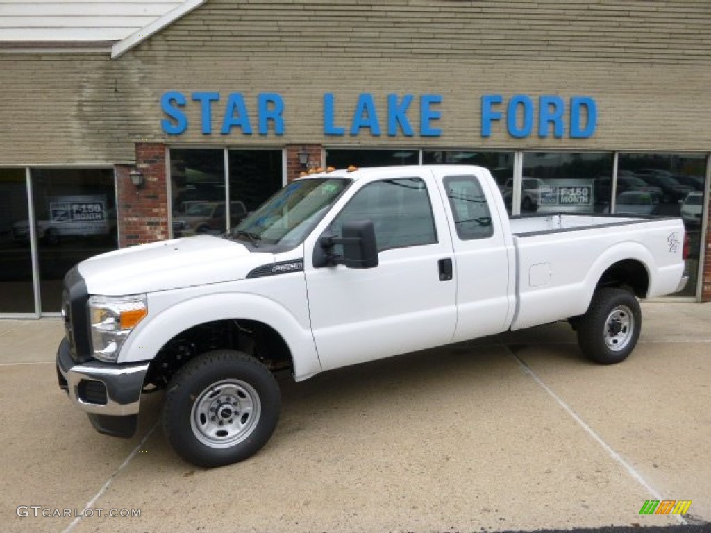 Oxford White Ford F250 Super Duty